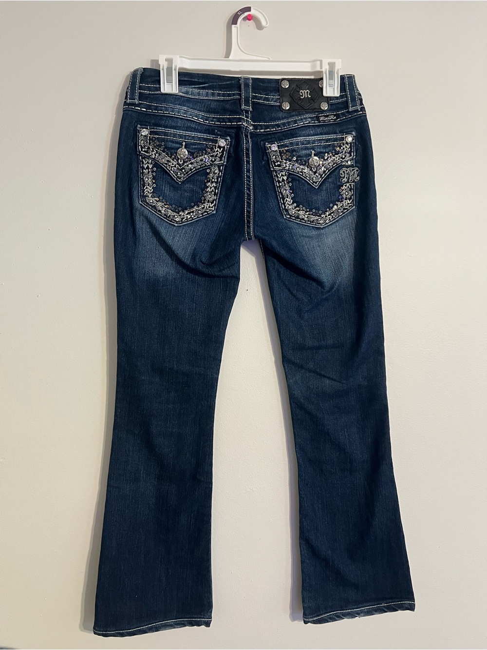 Miss Me Women's Blue Jeans Size 28 Dark Wash Mid/Low Rise Boot Cut Embroidered